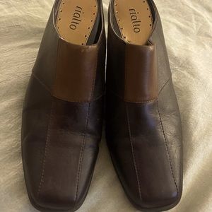 Rialto Brown every day shoes.